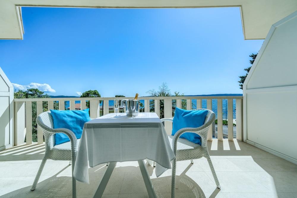 Hotel Villa Zarko Kastel Stari Exterior photo
