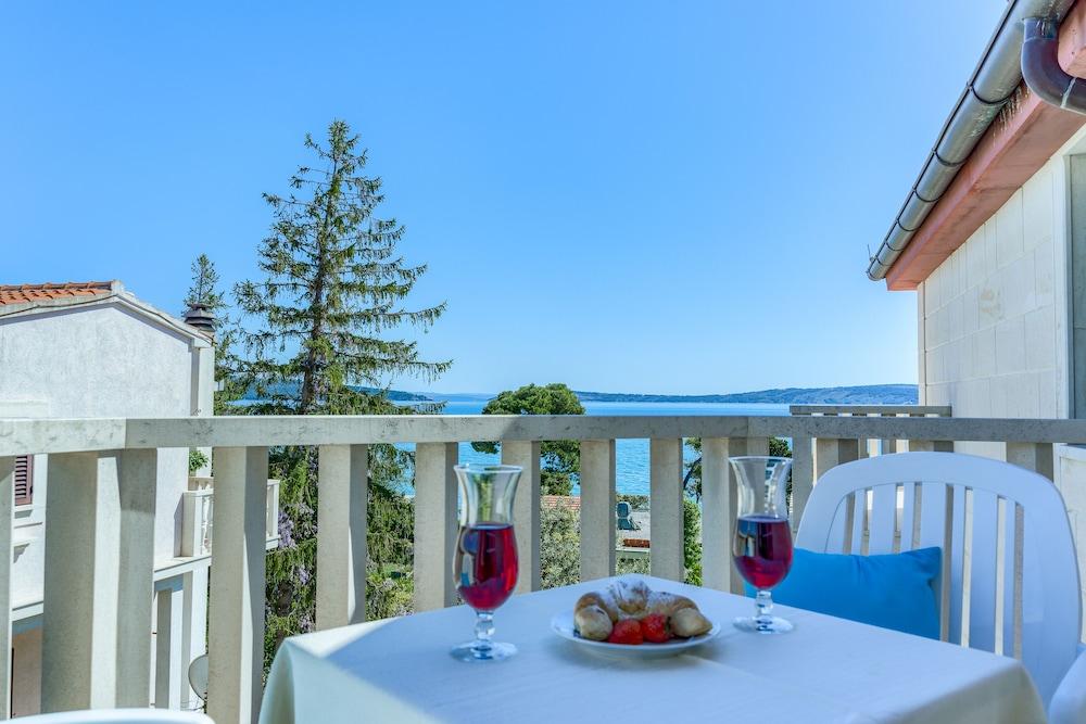 Hotel Villa Zarko Kastel Stari Exterior photo